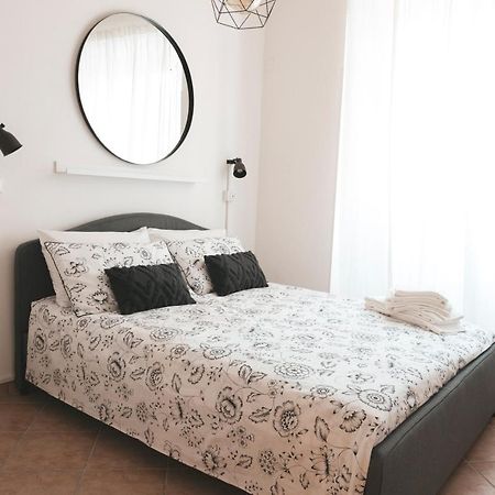 Civico 100 Bed and Breakfast Terni Exteriör bild