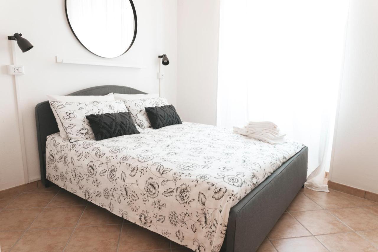 Civico 100 Bed and Breakfast Terni Exteriör bild